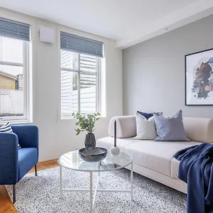 Hf Apartment